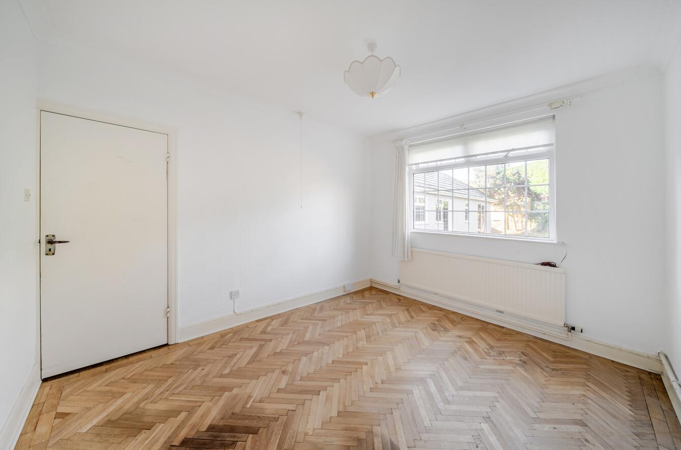 Hendy Close, Sketty, Swansea, SA2 8BB